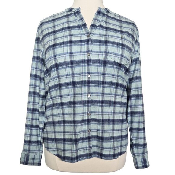 L.L. Bean 100% Cotton Flannel Blue Plaid Split Neck Button-Up Shirt Cabincore - Picture 1 of 9